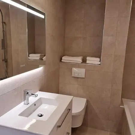 Superbe 3 Pieces Renove Au Coeur Du Cap D'antibes アパート アンティーブ