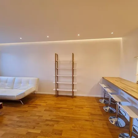 Superbe 3 Pieces Renove Au Coeur Du Cap D'antibes